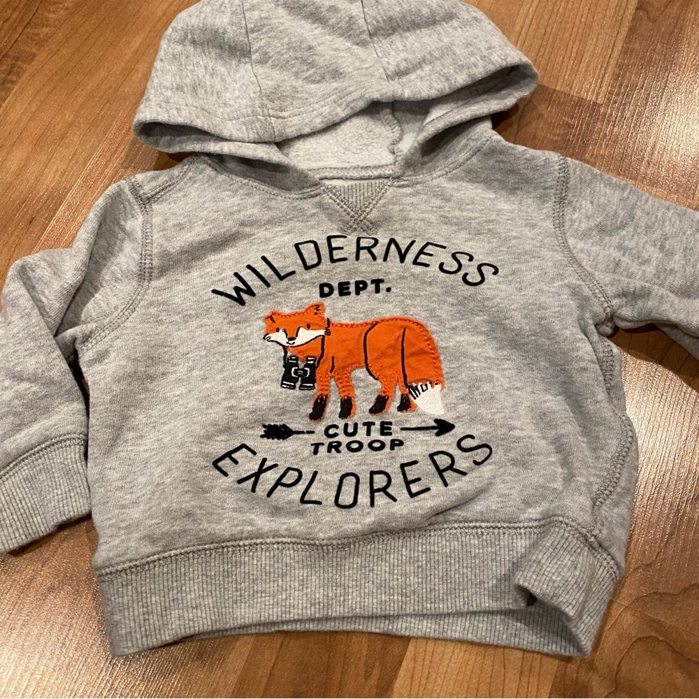 Carters Baby Boy 9 month Outfit Fox Sweater Jersey Shorts Set Clothing 4/$20 🛑 - Picture 4 of 5